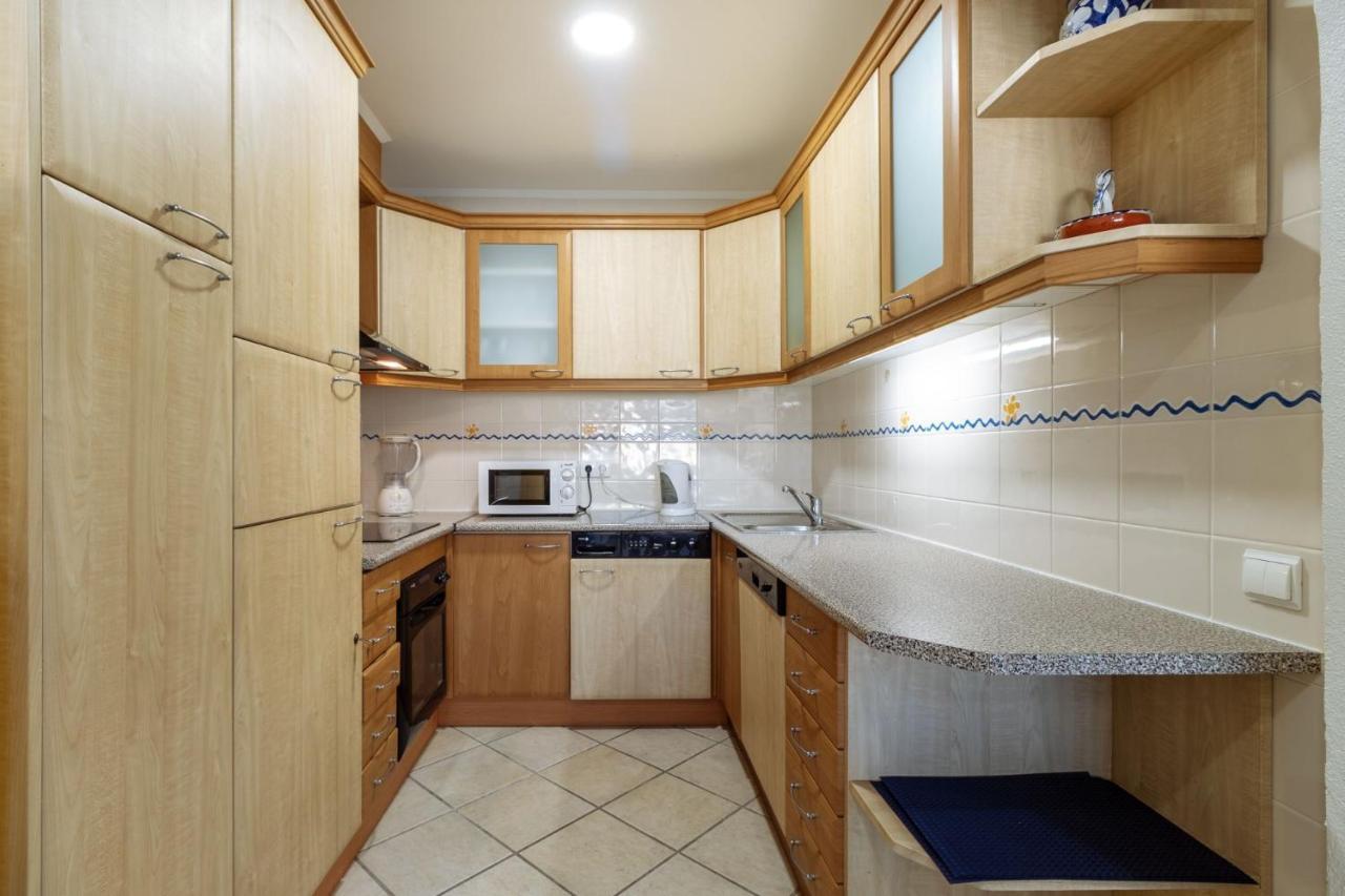 Top Renoviertes Apartment Mit Grosser Terrasse อัลบูเฟรา ภายนอก รูปภาพ