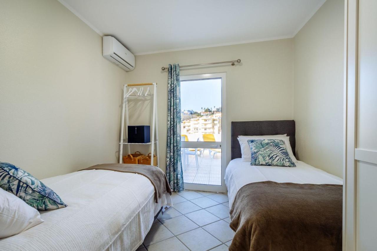 Top Renoviertes Apartment Mit Grosser Terrasse อัลบูเฟรา ภายนอก รูปภาพ